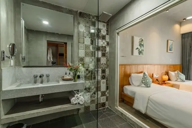 Deluxe Twin River View