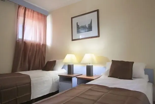 Economy Tek Büyük veya İki Ayrı Yataklı Oda