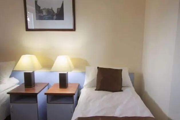 Economy Tek Büyük veya İki Ayrı Yataklı Oda