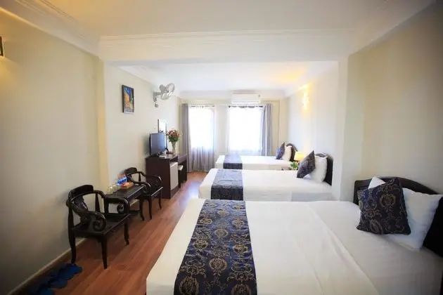 Deluxe Üç Kişilik Oda, Şehir Manzaralı