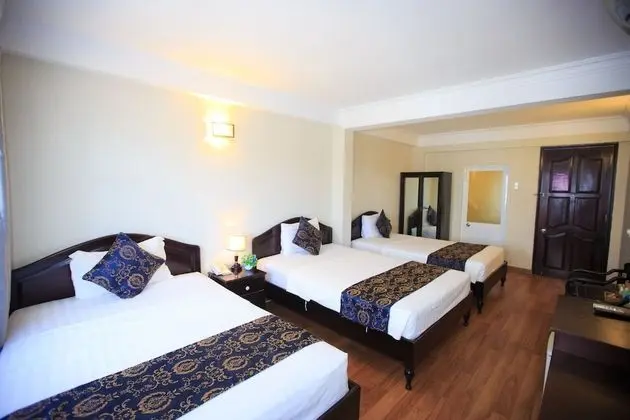Deluxe Üç Kişilik Oda, Şehir Manzaralı