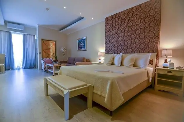 Comfort Tek Büyük Yataklı Oda