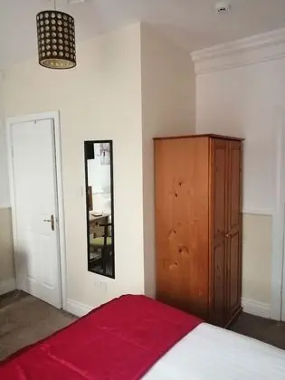 Üç Kişilik Oda, Banyolu/Duşlu (1st Floor)