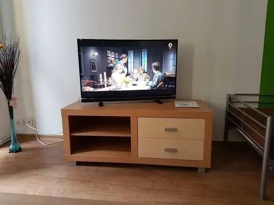 Basic Apart Daire, 2 Yatak Odası, Avlu