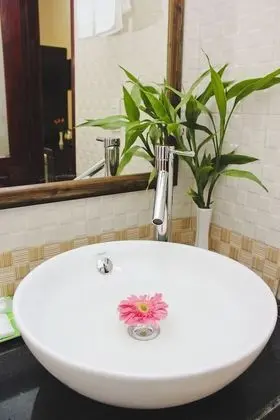 Deluxe Tek Büyük Yataklı Oda, Balkon