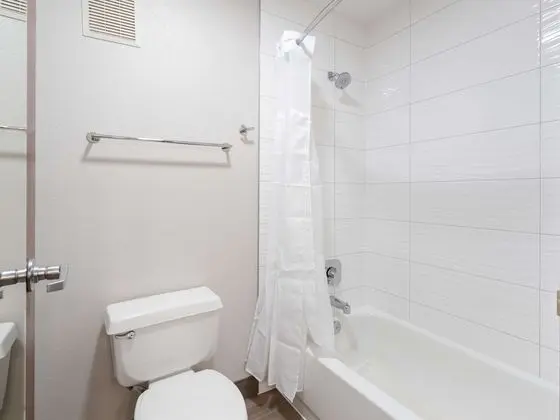 Standard Oda, 1 En Büyük (King) Boy Yatak, Sigara İçilmez, Buzdolabı ve Mikrodalga