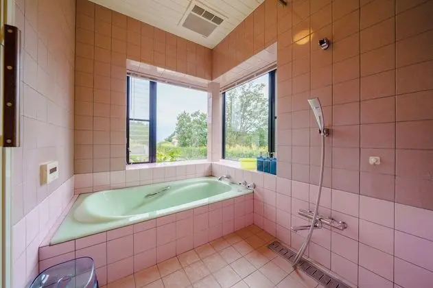 Family Villa, Sigara İçilmez