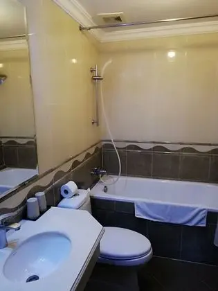 Deluxe Dört Kişilik Oda, Şehir Manzaralı