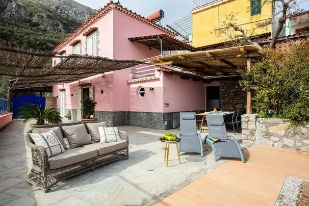 Villa, Sigara İçilebilir