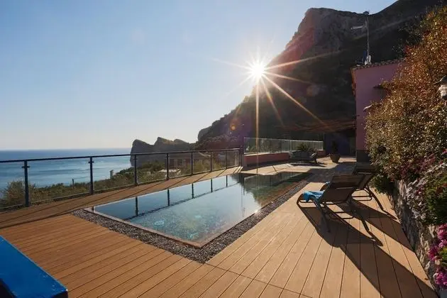 Villa, Sigara İçilebilir