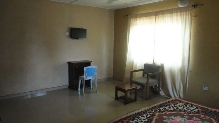 Deluxe Tek Büyük Yataklı Oda (A)
