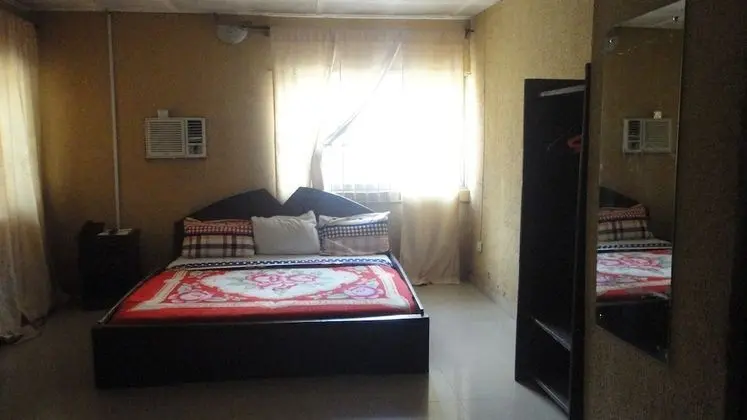 Deluxe Tek Büyük Yataklı Oda (B)