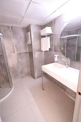 Standart Oda Banyo