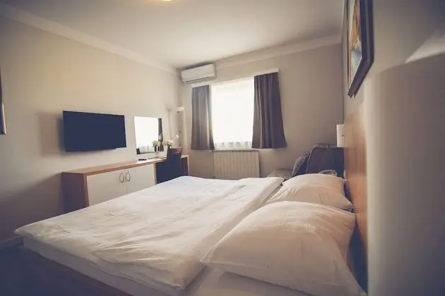 Deluxe Tek Büyük veya İki Ayrı Yataklı Oda, 1 Yatak Odası