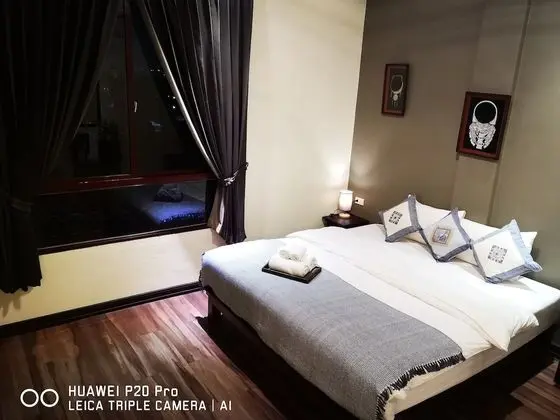 Luxury Tek Büyük veya İki Ayrı Yataklı Oda, 1 En Büyük (King) Boy Yatak, Küçük Mutfak