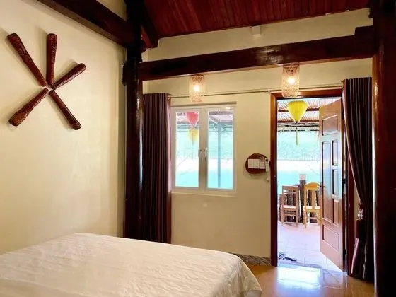 Cozy Deluxe, Balcony, River & Mountain View