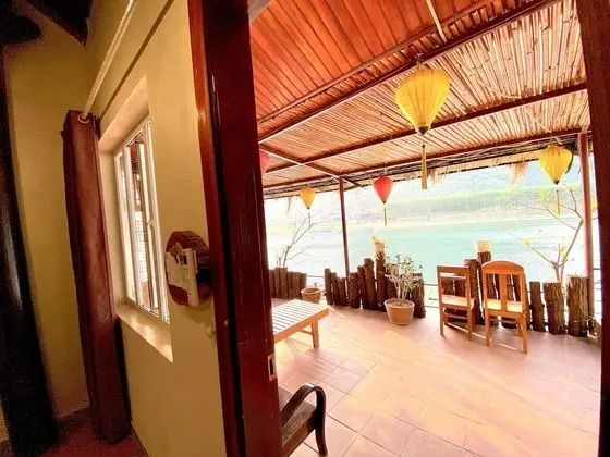 Cozy Deluxe, Balcony, River & Mountain View