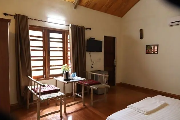 Deluxe Tek Büyük Yataklı Oda, Bahçe Manzaralı