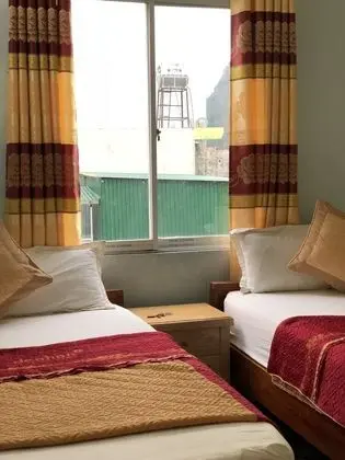 Üç Kişilik Oda