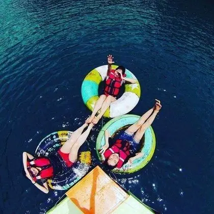Family Oda, Dağ Manzaralı