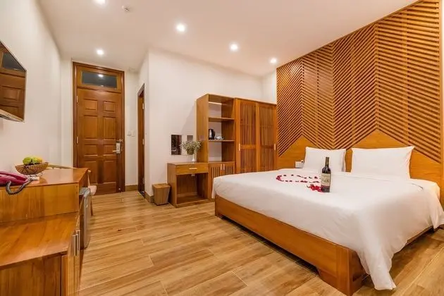 Deluxe Oda, 1 En Büyük (King) Boy Yatak, Balkon