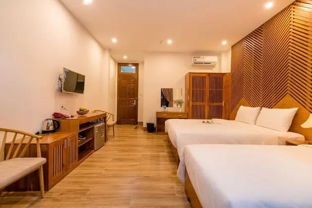 Deluxe Üç Kişilik Oda, Balkon, Şehir Manzaralı