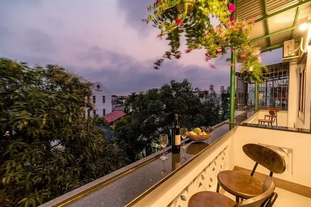 Deluxe Üç Kişilik Oda, Balkon, Şehir Manzaralı