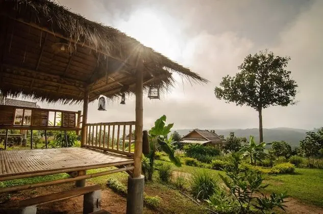 Chalet, Fan