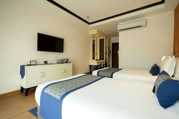 Deluxe Twin with Balcony - Air purifiers