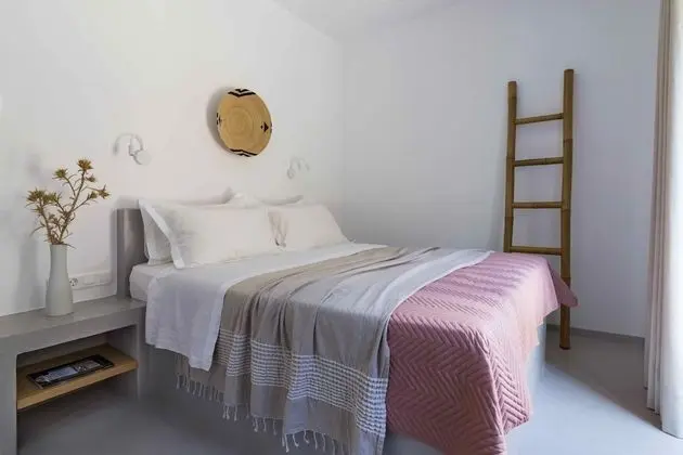Eos Villa with Private Hot Tub and Sea View