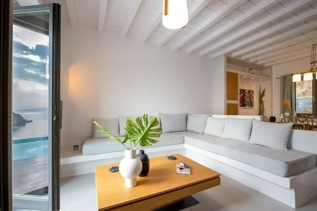 Selene Villa with Private Pool and Sea View