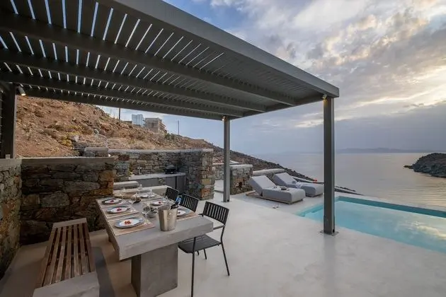 Selene Villa with Private Pool and Sea View
