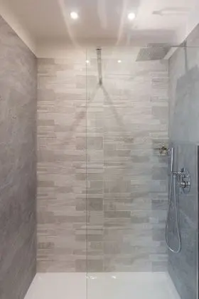Deluxe Tek Büyük Yataklı Oda, 1 Büyük (Queen) Boy Yatak, Balkon, Kısmi Deniz Manzarası