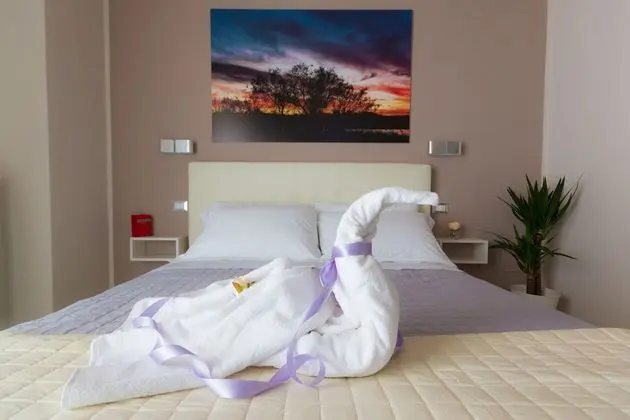 Superior Tek Büyük Yataklı Oda, 1 Büyük (Queen) Boy Yatak, Balkon, Kısmi Deniz Manzarası