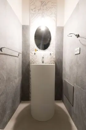 Superior Tek Büyük Yataklı Oda, 1 Büyük (Queen) Boy Yatak, Balkon, Kısmi Deniz Manzarası