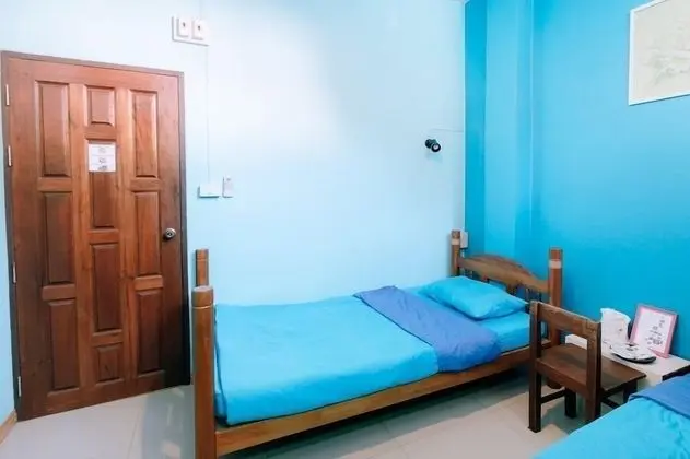 Single Room with Shared Bathroom