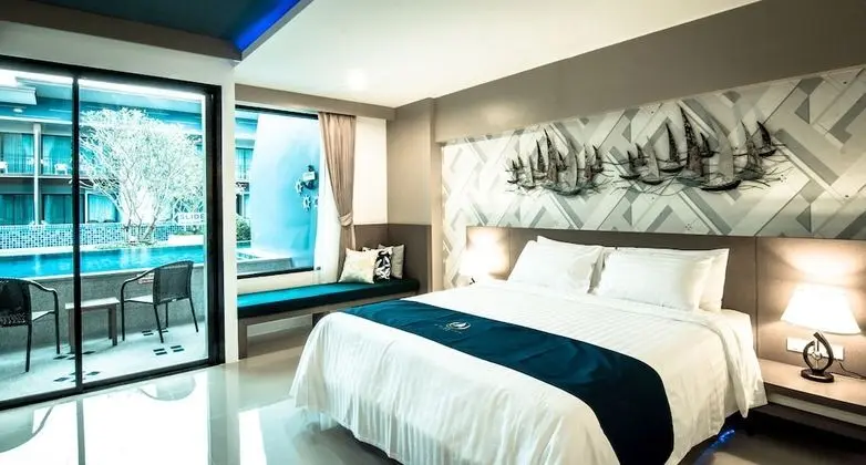 Deluxe Tek Büyük Yataklı Oda, Havuz Kullanımı