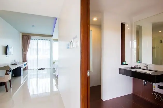 Deluxe Tek Büyük Yataklı Oda, Havuz Kullanımı