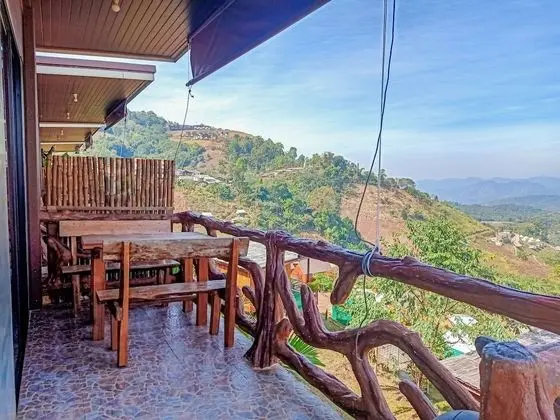 Bungalow with Mountain View