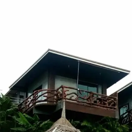 Bungalow with Mountain View