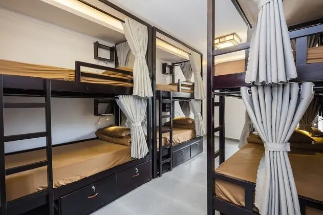 8-Bed Mixed Dorm, Ocean View