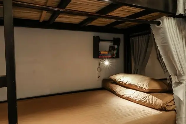 8-Bed Mixed Dorm, Ocean View