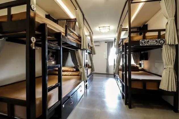 8-Bed Mixed Dorm, Ocean View