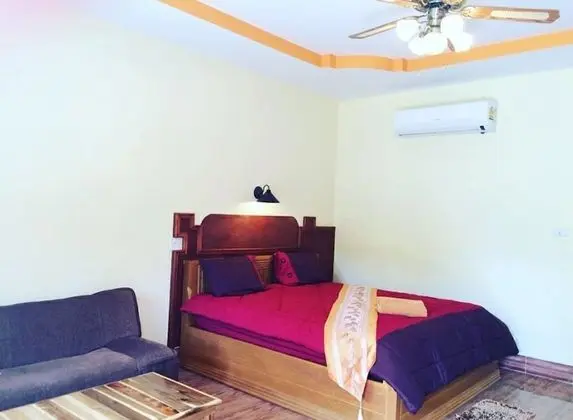 Superior Tek Büyük Yataklı Oda (Air Con)