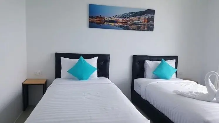 Deluxe Twin Room with Balcony