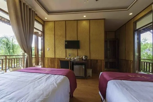Deluxe Oda, Havuz Manzaralı