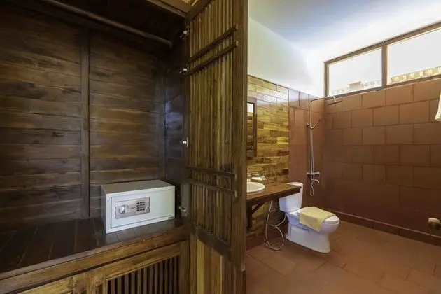 Deluxe Oda, Havuz Manzaralı