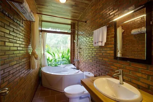 Bungalov, Havuz Manzaralı