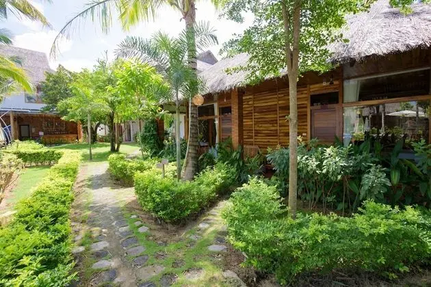 Bungalov, Havuz Manzaralı