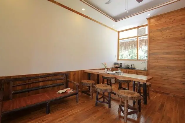 Family Bungalov, Havuz Manzaralı